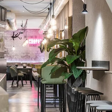 Cooper L Capitol Bolzano