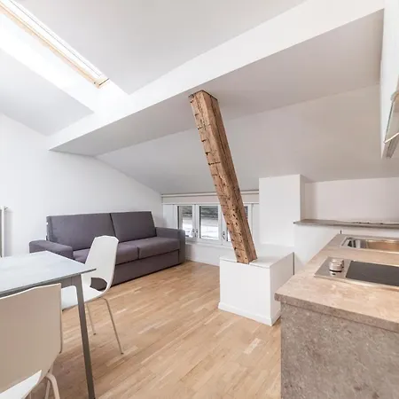 Konukevi Cooper L Capitol Bolzano