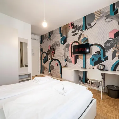 Cooper L Capitol Guest house Bolzano
