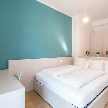 Cooper L Capitol Guest house Bolzano