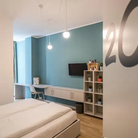 בית הארחה Cooper L Capitol 2*