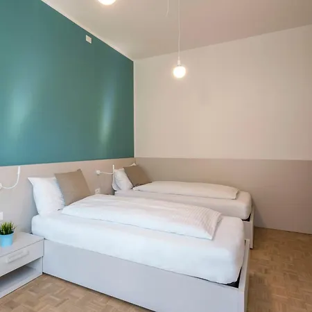 Konukevi Cooper L Capitol