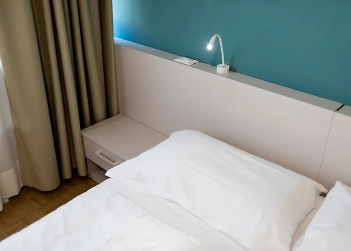 Cooper L Capitol Konukevi