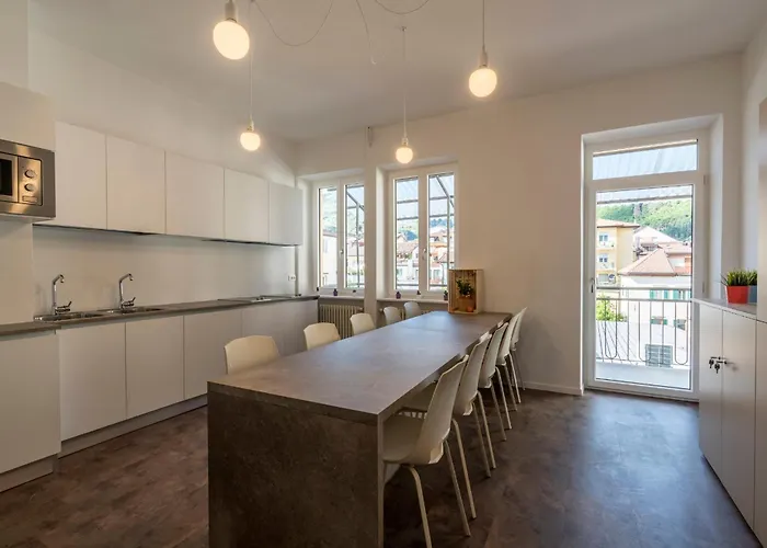 Cooper L Capitol 게스트하우스 2*