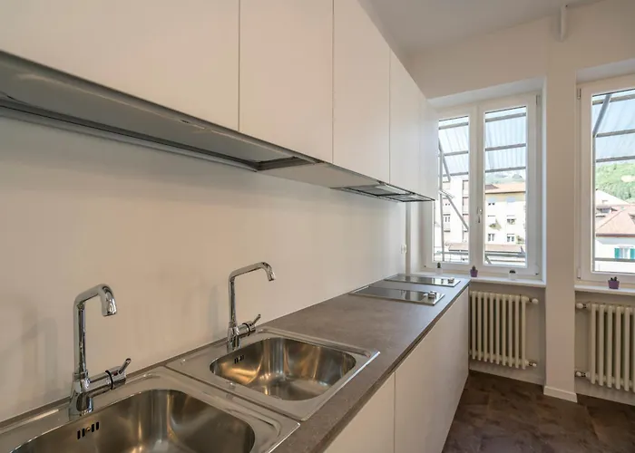 Cooper L Capitol 게스트하우스 2*